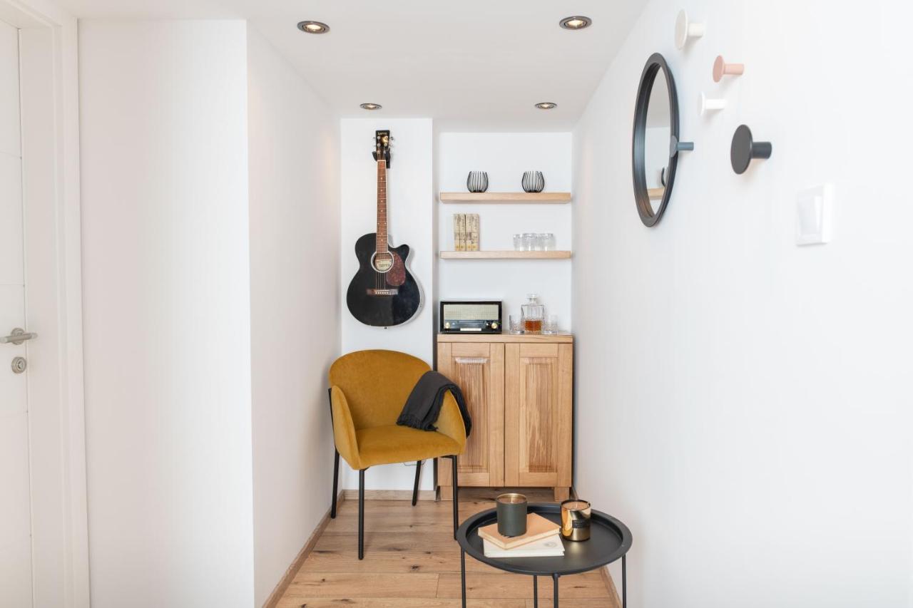 Music Apartment By Locap Group 피란 외부 사진